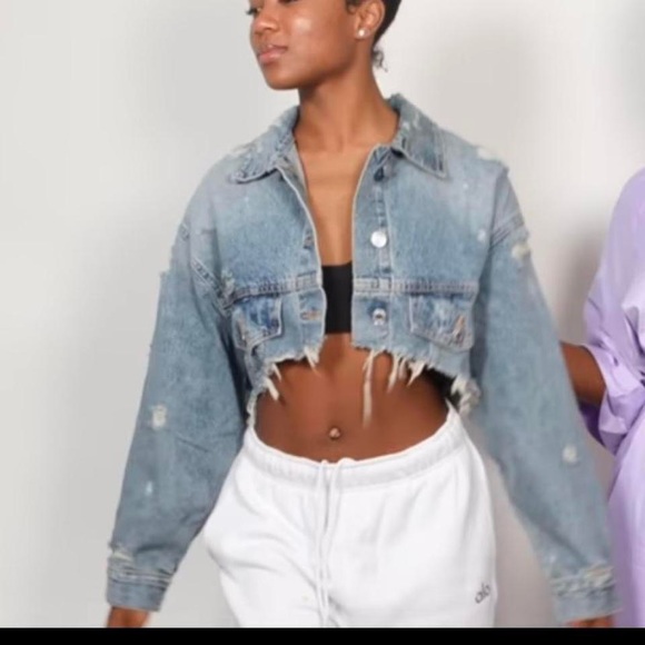 Zara TRF Crop Denim Jacket - Picture 2 of 6
